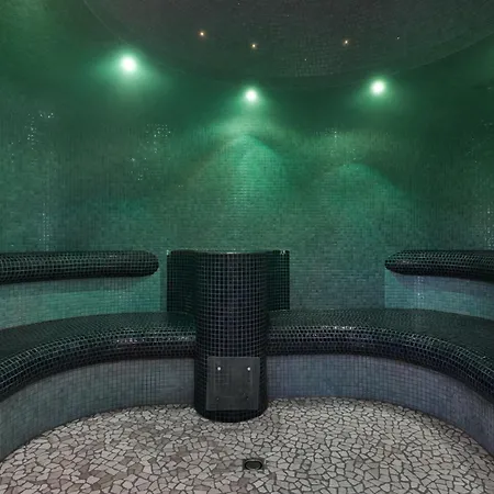 Holiday park Center Parcs Les Trois Forets 3*