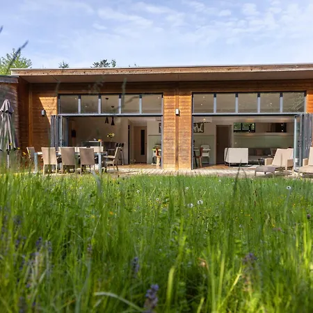 假日公园 Center Parcs Les Trois Forets 阿蒂尼