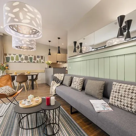 假日公园 Center Parcs Les Trois Forets 阿蒂尼