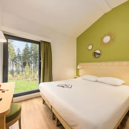 Center Parcs Les Trois Forets 阿蒂尼