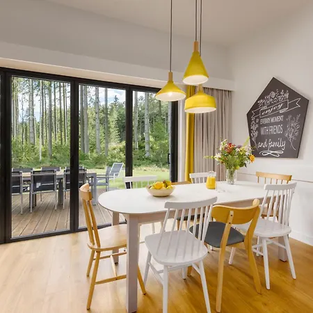 Center Parcs Les Trois Forets 3* 阿蒂尼