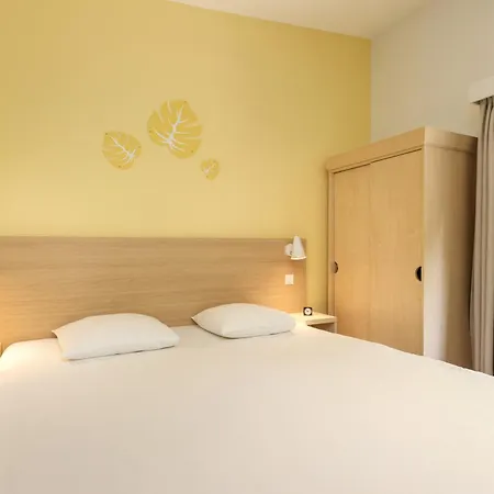 假日公园 Center Parcs Les Trois Forets