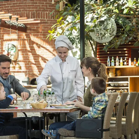 Center Parcs Les Trois Forets Üdülőpark 4*