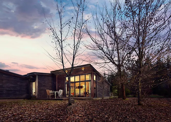 Prázdninový areál Center Parcs Les Trois Forets 4*