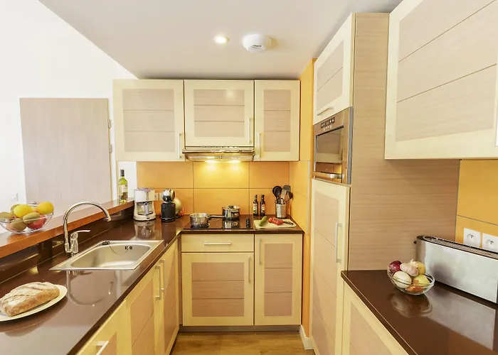 Prázdninový areál Center Parcs Les Trois Forets 4*