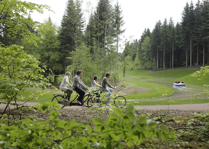 Center Parcs Les Trois Forets 假日公园 4*