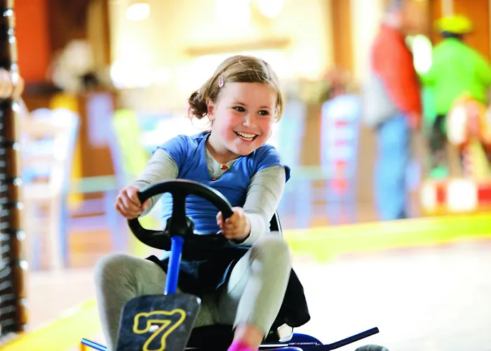 假日公园 Center Parcs Les Trois Forets 4*